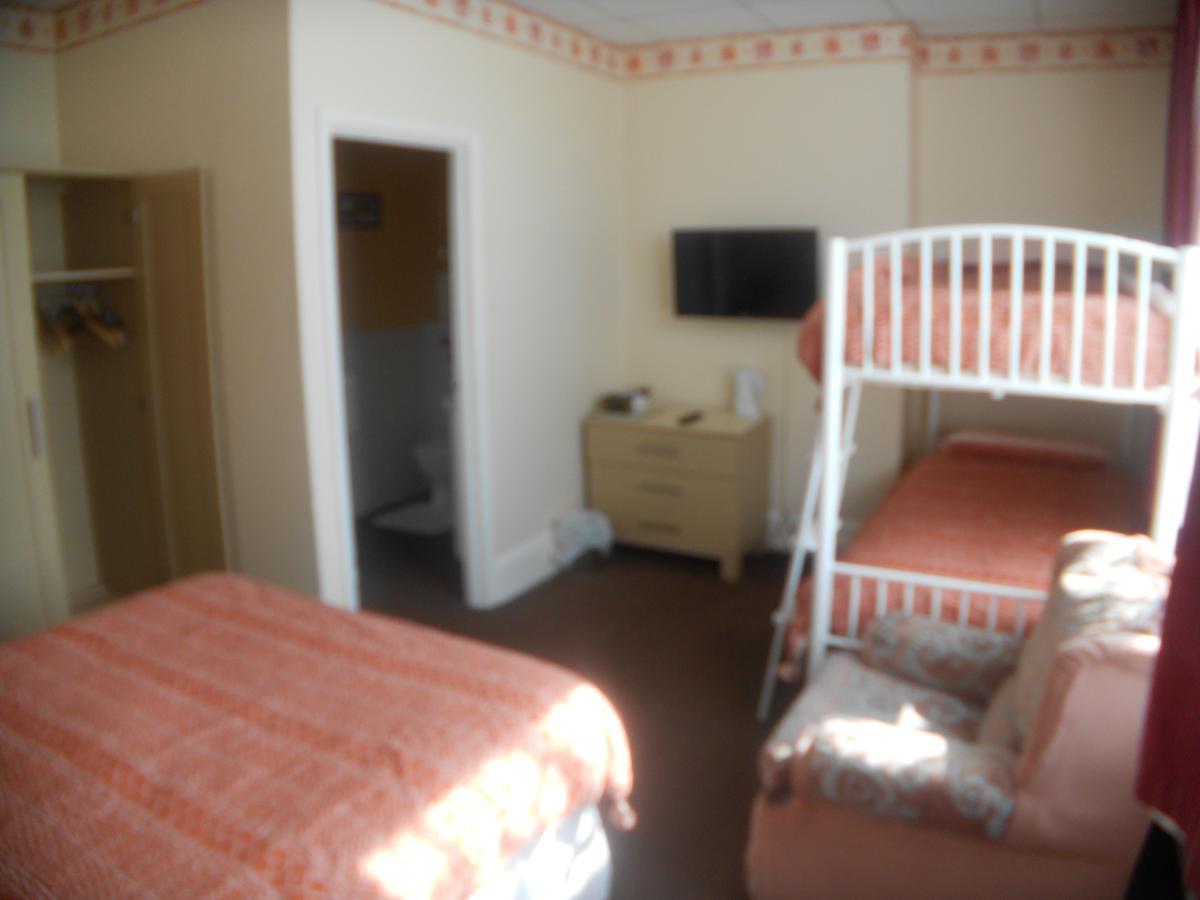 St Annes Bed & Breakfast Great Yarmouth Bagian luar foto