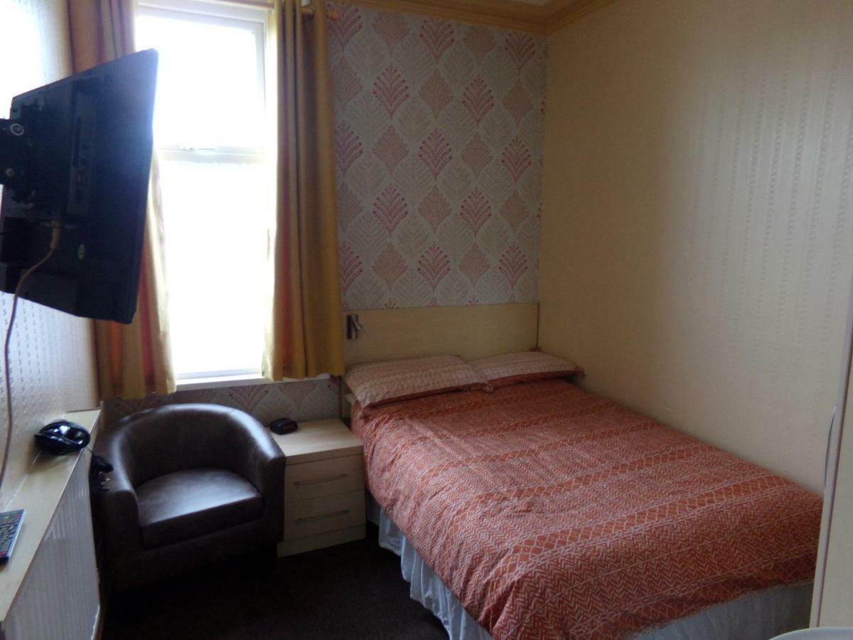 St Annes Bed & Breakfast Great Yarmouth Bagian luar foto