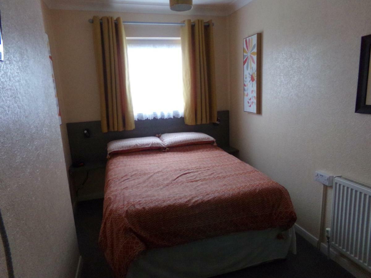 St Annes Bed & Breakfast Great Yarmouth Bagian luar foto