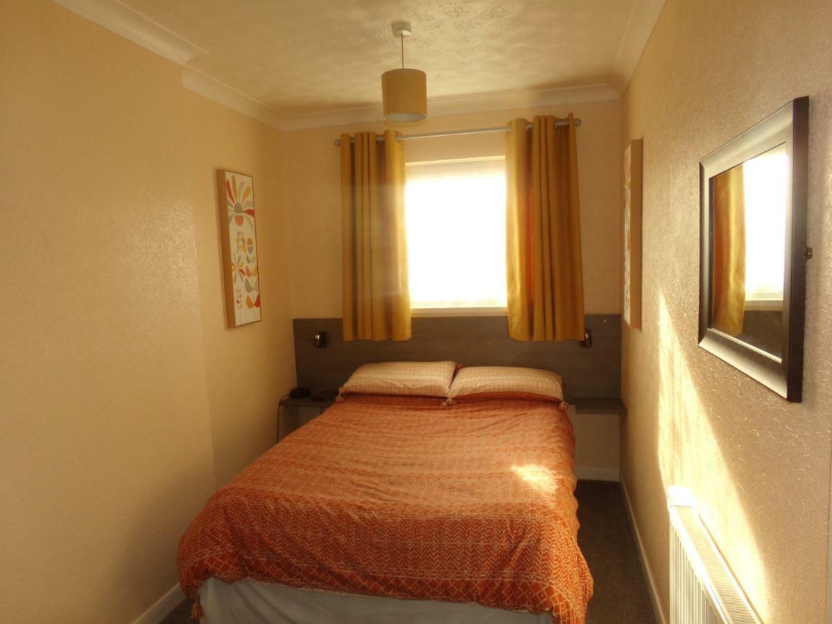 St Annes Bed & Breakfast Great Yarmouth Bagian luar foto