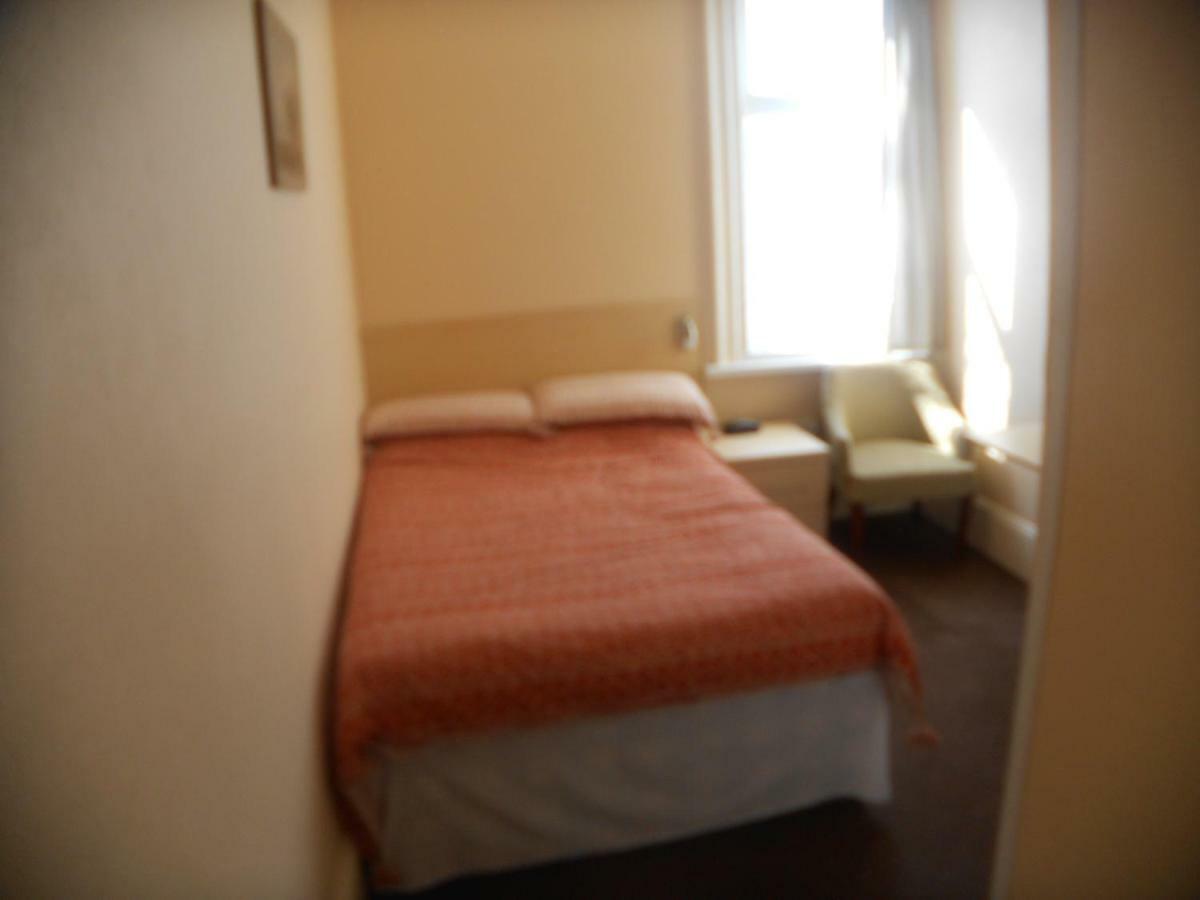 St Annes Bed & Breakfast Great Yarmouth Bagian luar foto